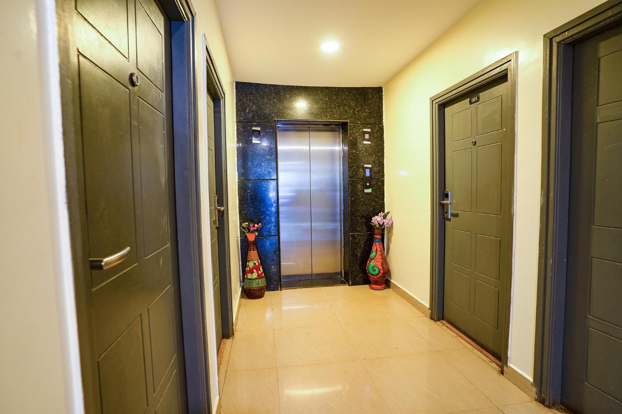 Fabhotel Royal Sterling- Manyata Tech Park Bangalore Luaran gambar