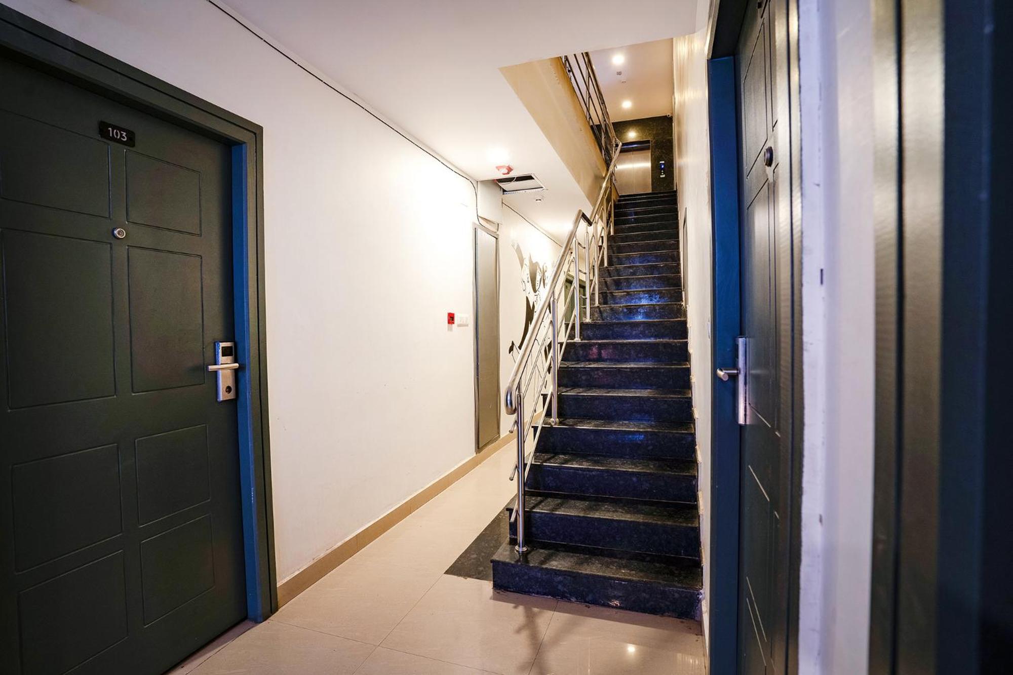 Fabhotel Royal Sterling- Manyata Tech Park Bangalore Luaran gambar