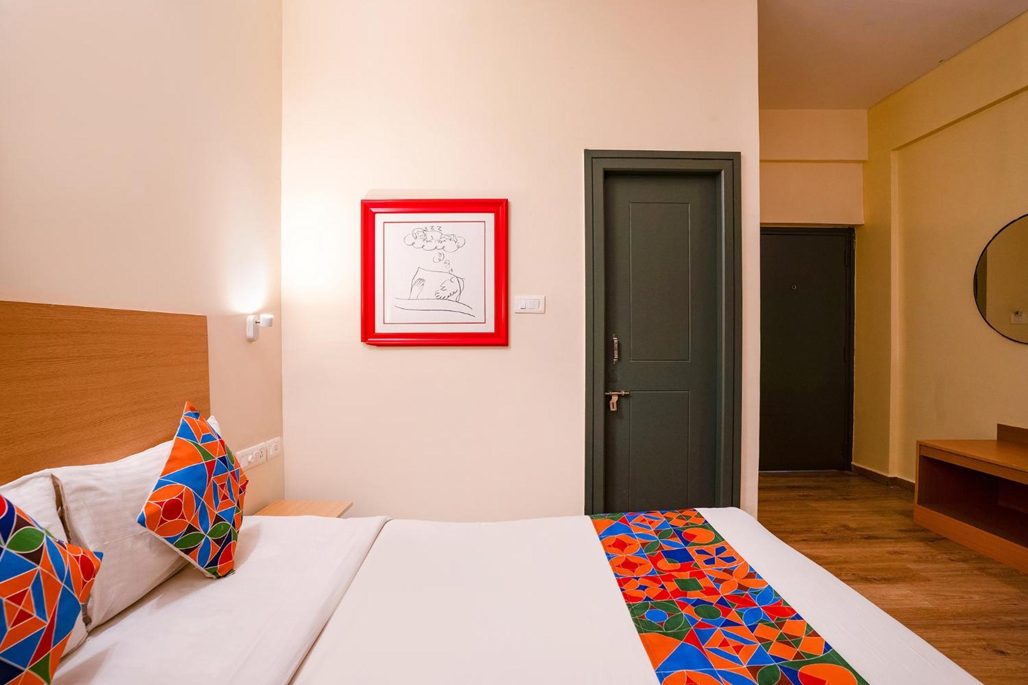 Fabhotel Royal Sterling- Manyata Tech Park Bangalore Luaran gambar