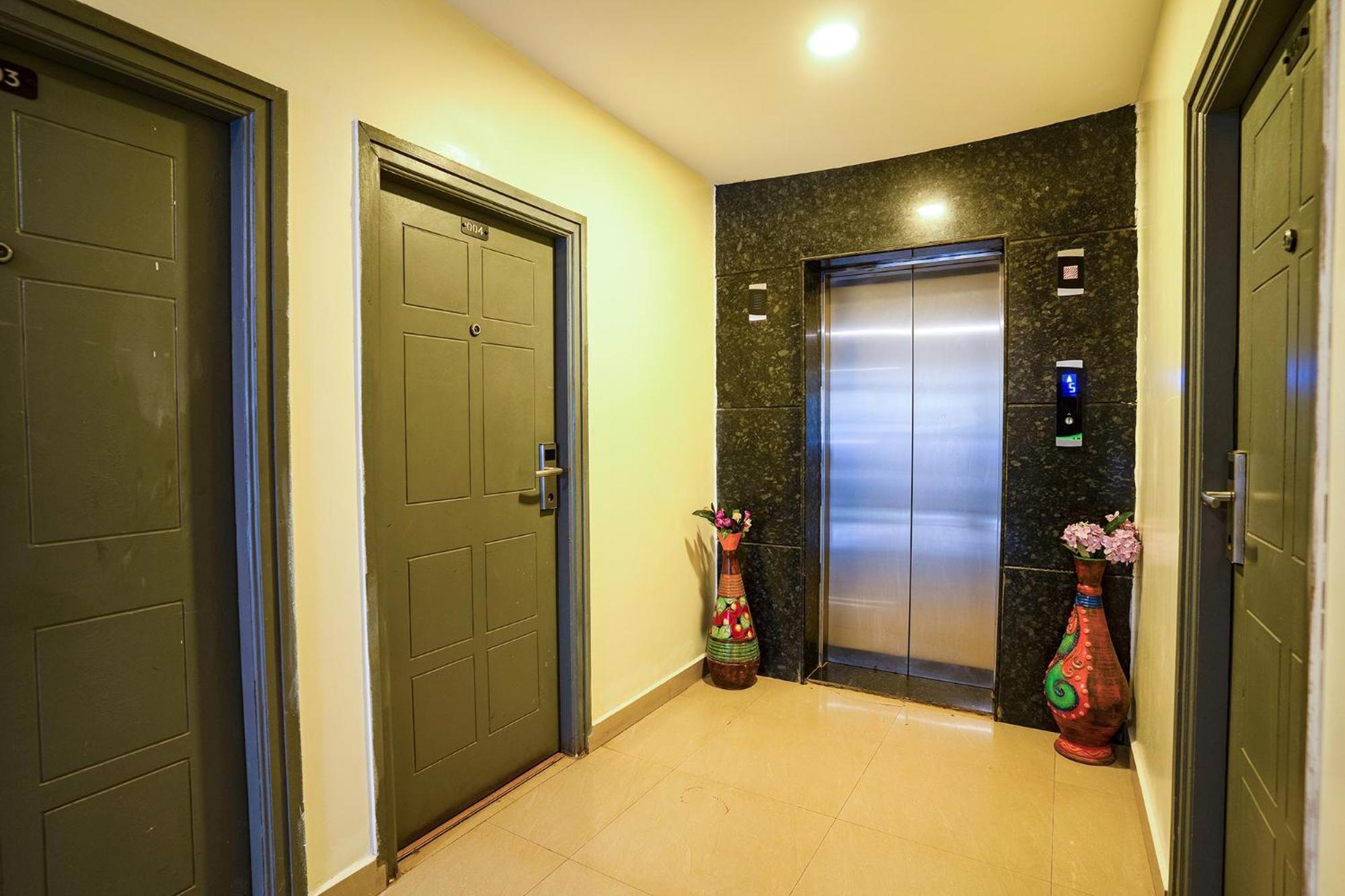 Fabhotel Royal Sterling- Manyata Tech Park Bangalore Luaran gambar